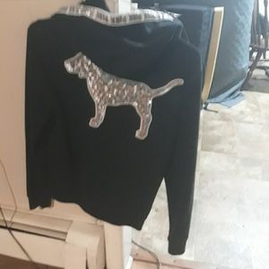 Pink hoodie xs girls looks like a medium